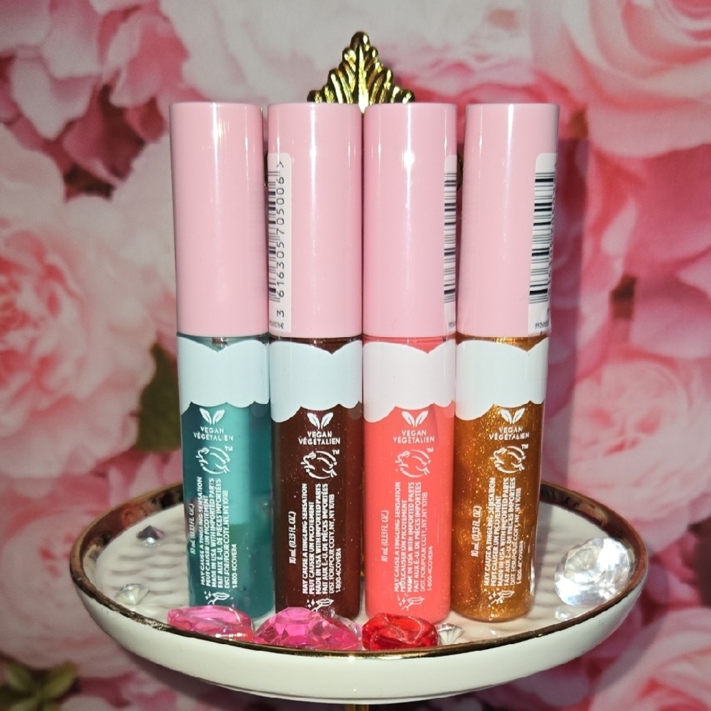 COVERGIRL Lip Plumper lipgloss Set of 4 Vegan, #800, 840, 900, 720 - Picture 2 of 3